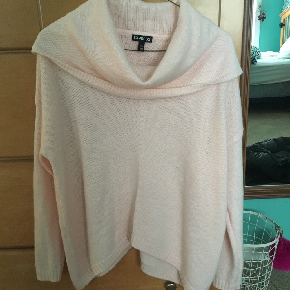 Drop neck sweater